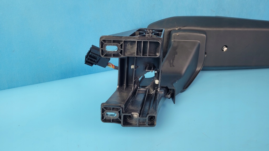 фото №10, Bmw x1 u11 23r підлокітник 5a6e0b7 8627476