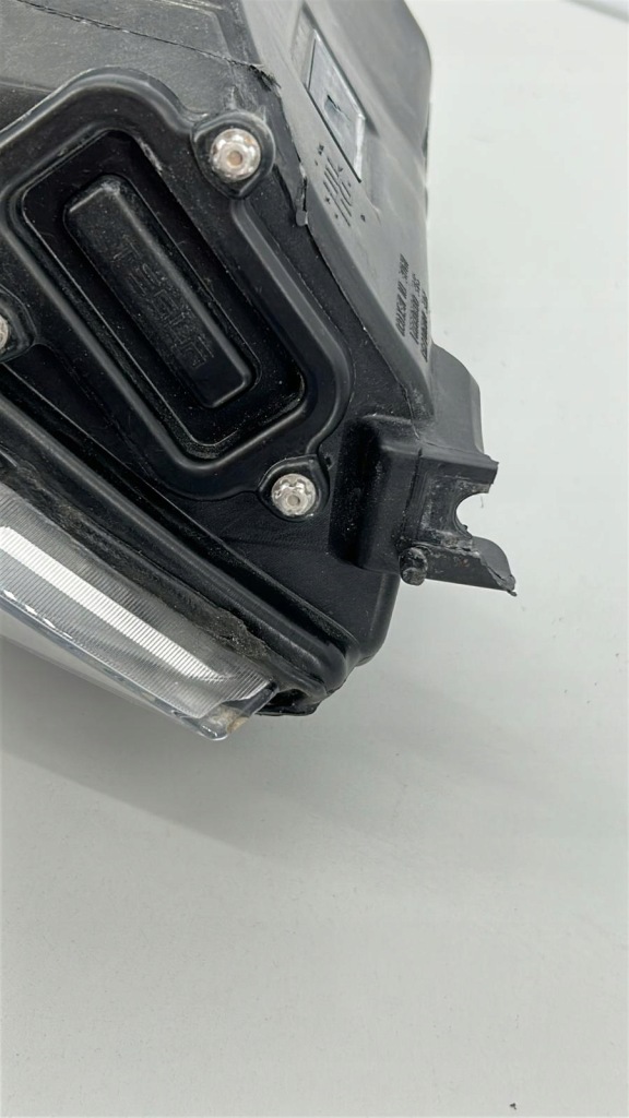 Tesla s рестайлинг  фара правый перед full led 105357500c Недорого