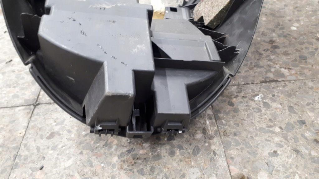 1490057077 панель  середня citroen c8 04r Доставка
