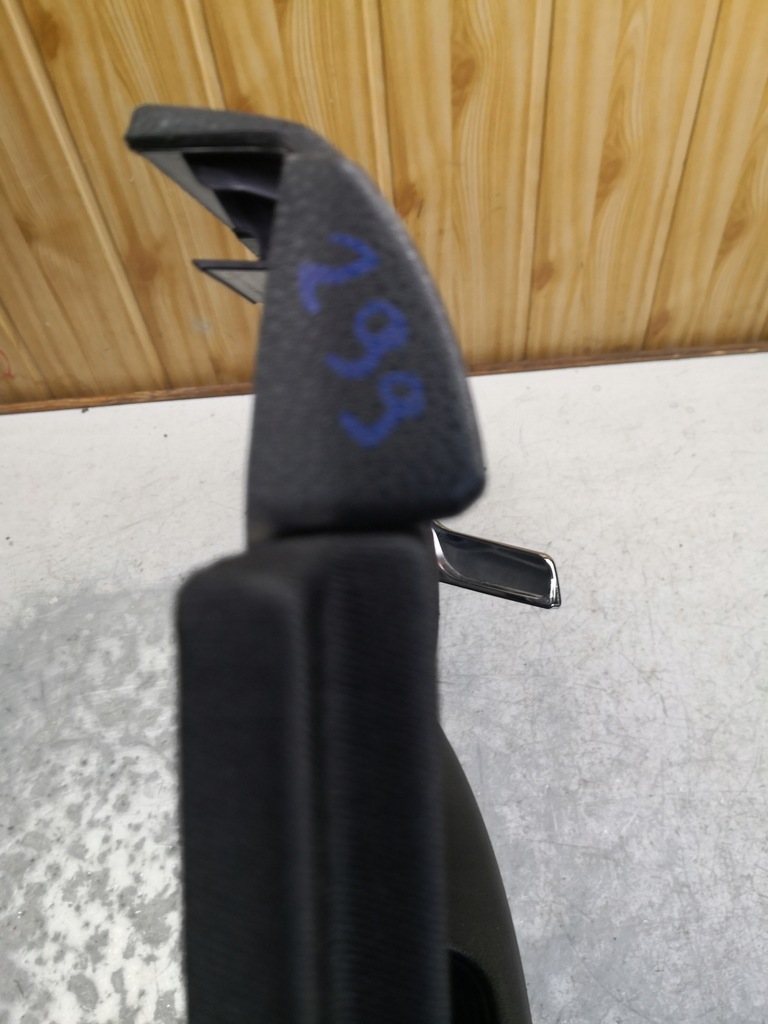 фото №5, Обшивка дверь правый задняя mercedes w204