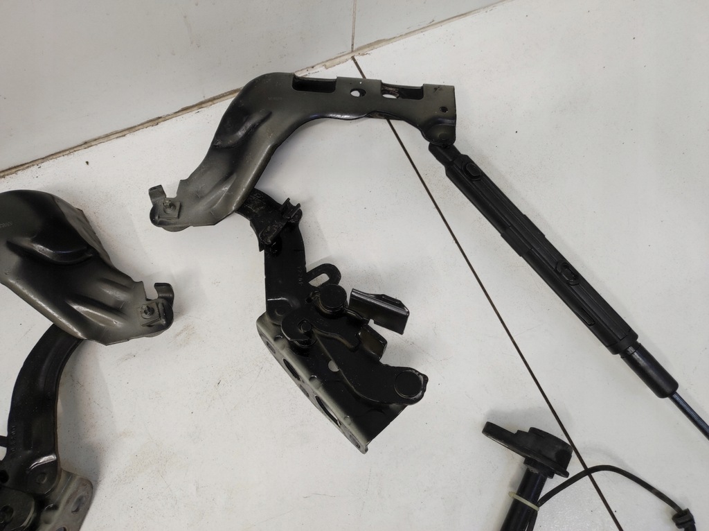 фото №9, Петля петли патрон капот правый левый комплект mercedes e klasa w213 213