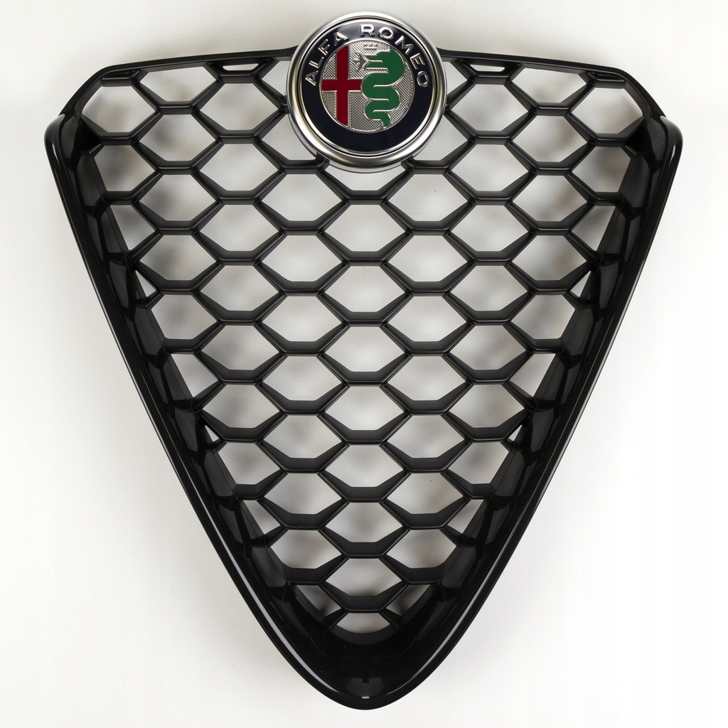 фото №5, Alfa romeo giulia решітка радіатора решітка радіатора scudetto black bez veloce