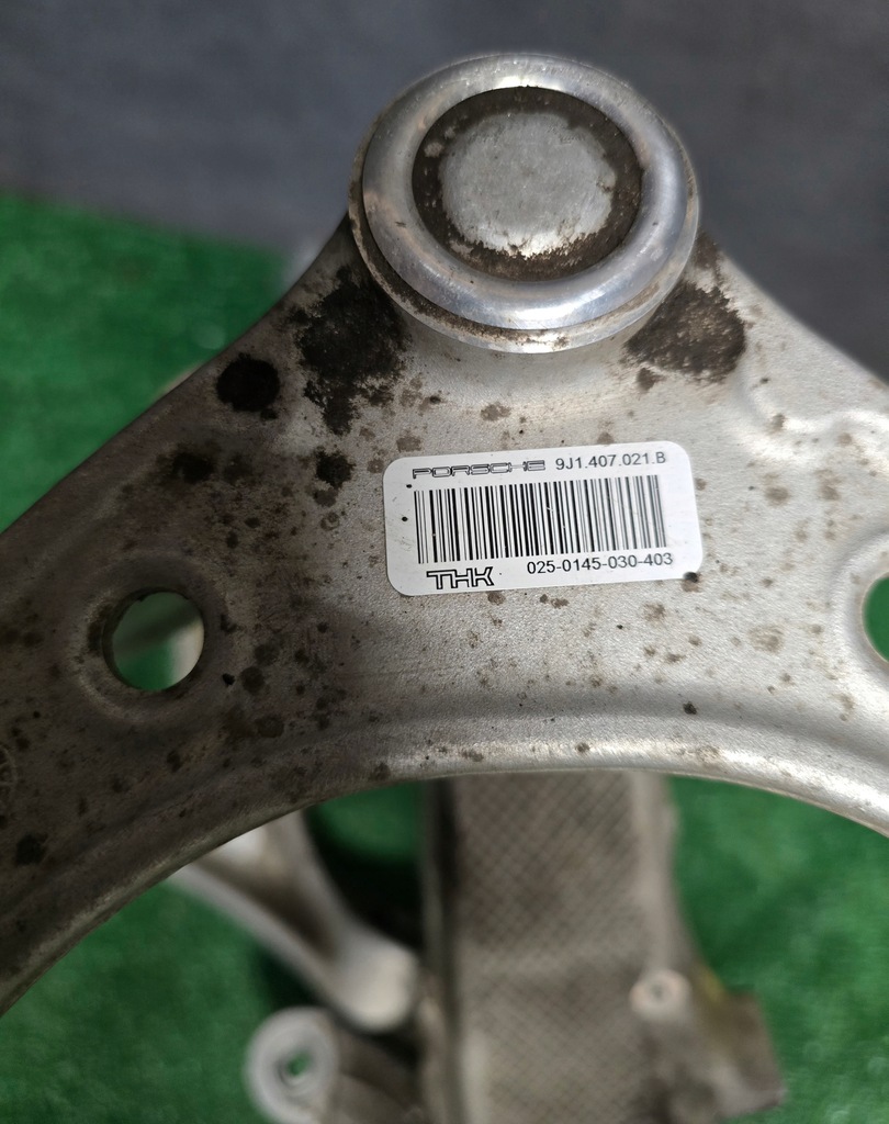 фото №7, Porsche taycan подвеска поворотный кулак рычаг правая