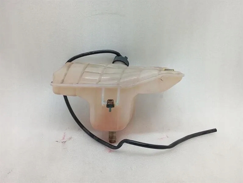 фото №7, Бак расширительный ferrari california t f149 305322 бак расширительный