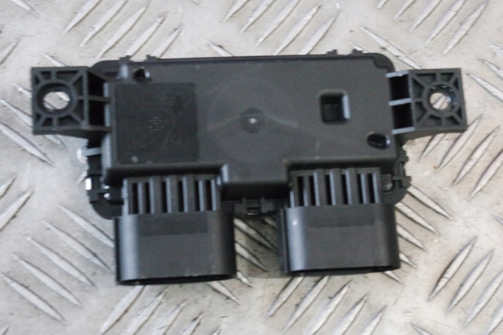 фото №1, Модуль блок управления насоса топлива mercedes s sl amg w223 r232 a0009008126