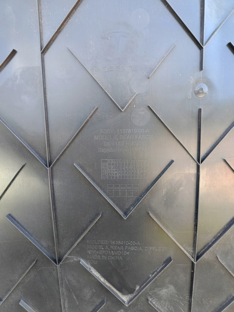 фото №16, Tesla model 3 m3 17- захист плита підвіска pod бампер задня 1135410-00-a