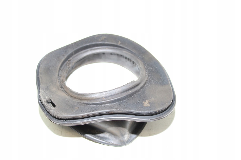 фото №1, Bmw 1 e88 e82 m1 прокладка резиновый элемент заливной топлива крышка