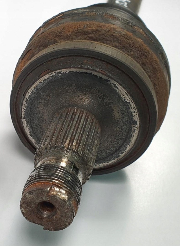 фото №5, Привідний вал права правий задня mercedes w204 3.5 v6