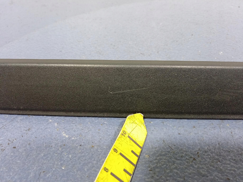 Bmw ix i20 молдинг вертикальная стекло передней 7954434 в Украине