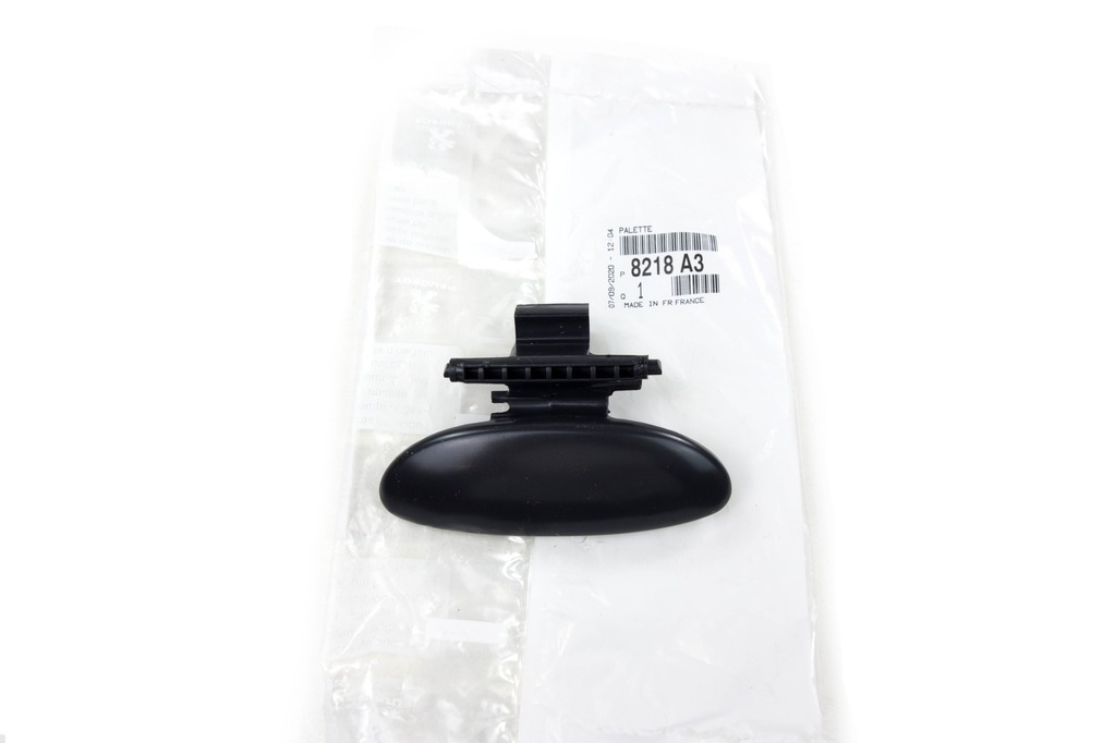 фото №1, Ручка бардачка citroen c2 c3 8218a3 оригінал