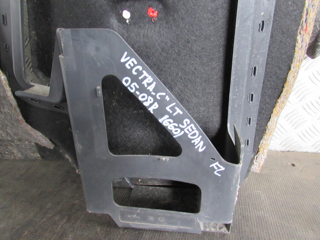 Обшивка багажника лівий задній opel vectra c 05-08r універсал 13173583 Київ