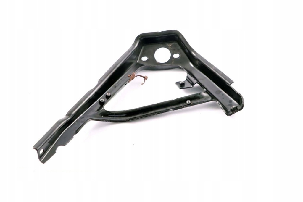 Mercedes w203 om646 кронштейн трубка egr do крепления двигателя a6460980229 Цена