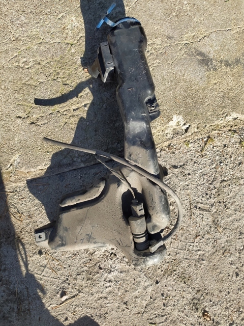 фото №5, Бак омывателя mercedes e w212 a2048601560