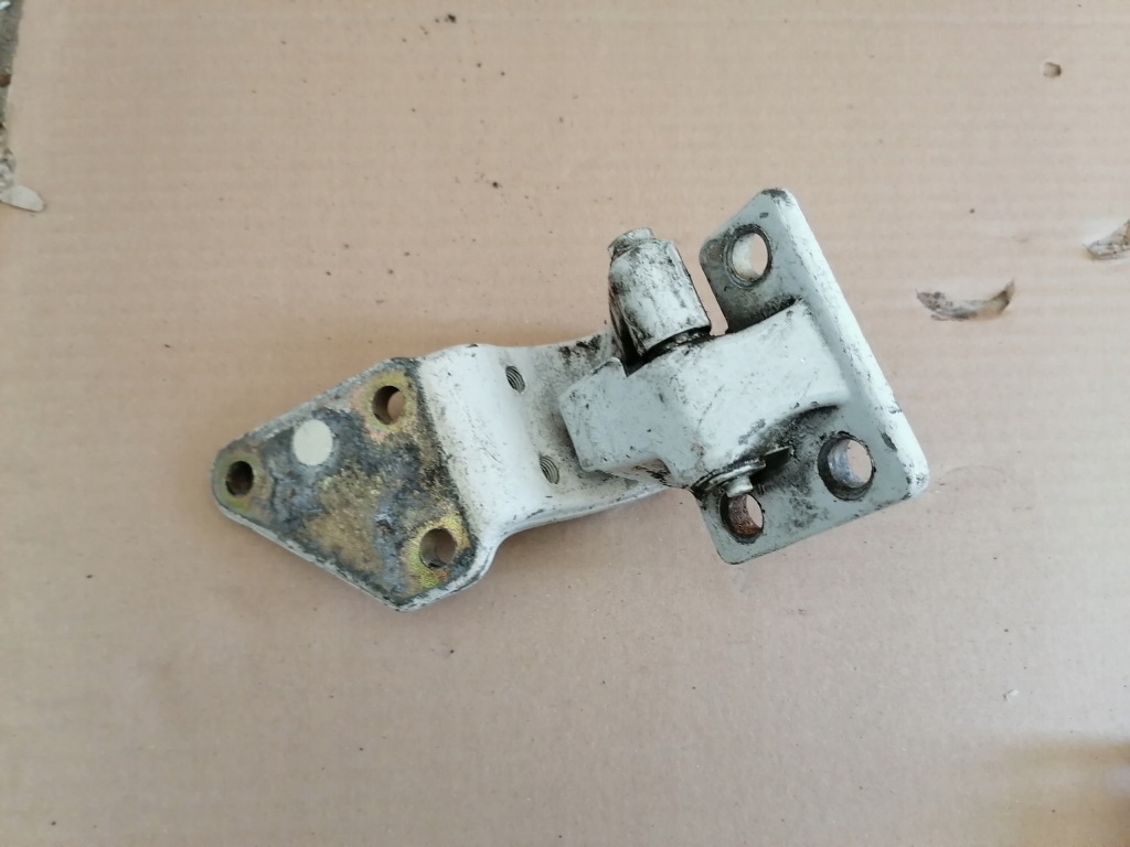 фото №1, Петля правий нижній iveco stralis