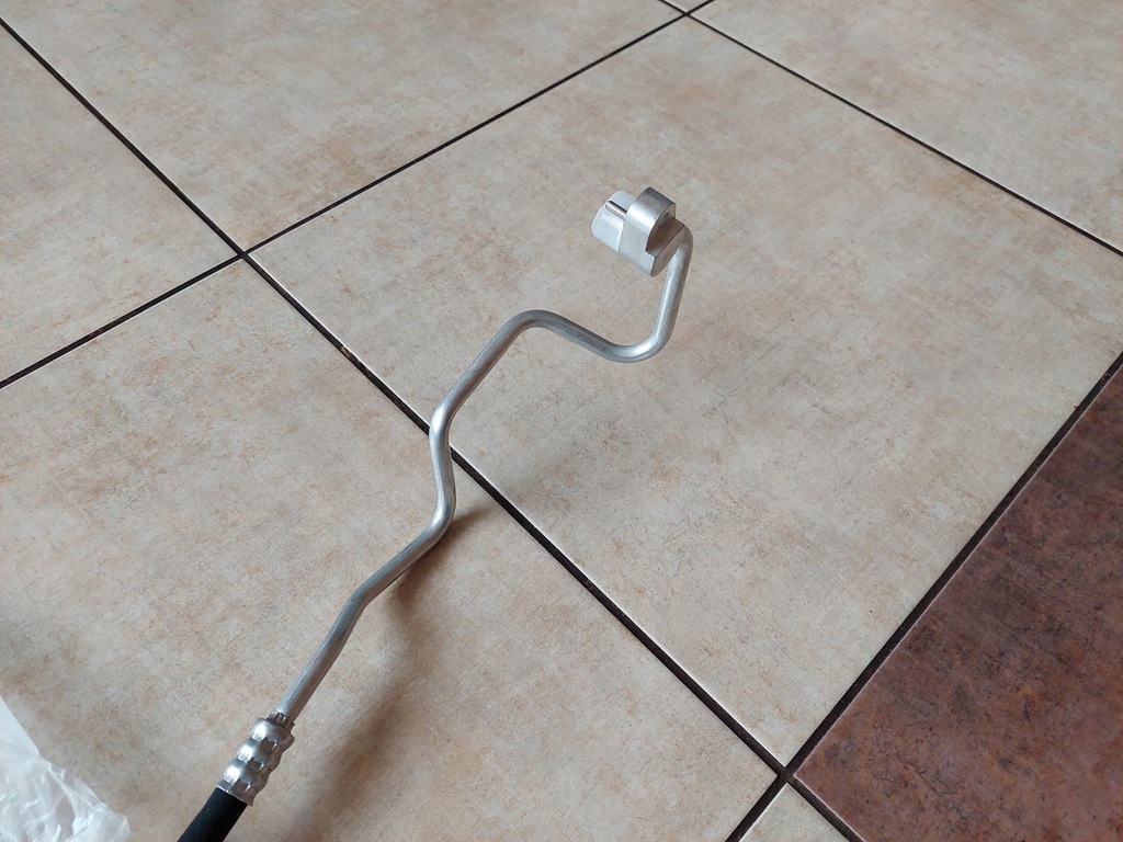 фото №4, Шланг кондиционера - bmw x5 g05 - новый