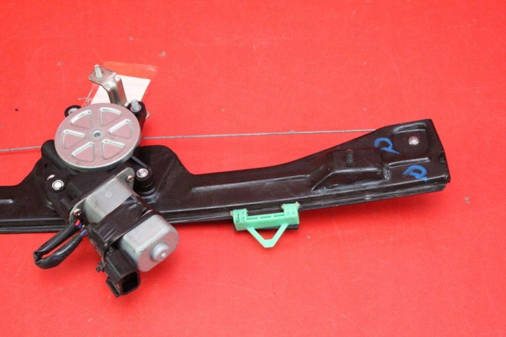 Купити Підйомник скло правий перед eu 51789651 fiat linea 06-12