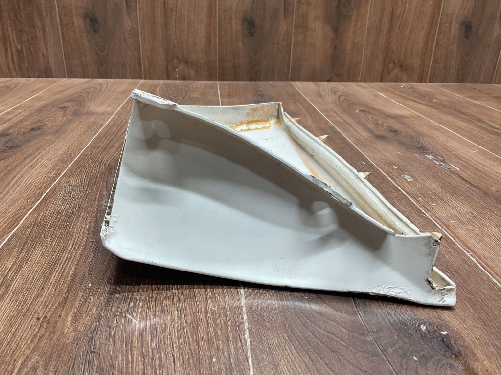 Молдинг на крила права mercedes-benz sl r129 a1296901740 1296901740 Зі Шроту