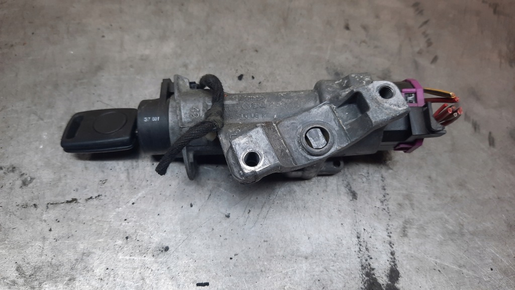 фото №1, Замок запалювання audi 4b0905851