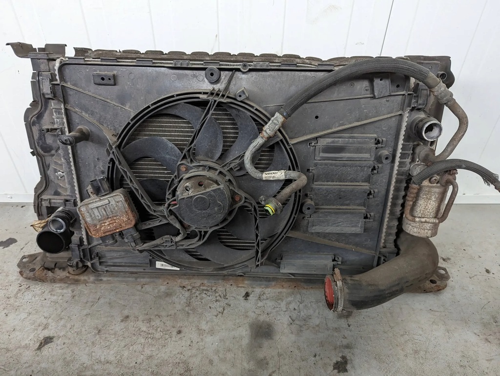 фото №13, Volvo s60 ii v60 i 2014-2018 2.0 d4 pas передний усилитель радиатор