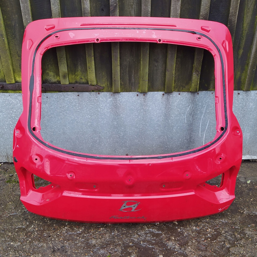 фото №1, Hyundai i30 iii 3 fastback 17- кришка багажника задня задня