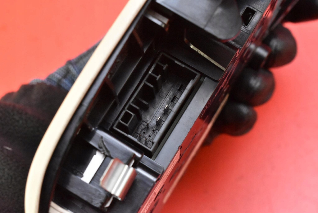 фото №11, Лампа освітлення салону перед 9289916 bmw f30 f31 11-16