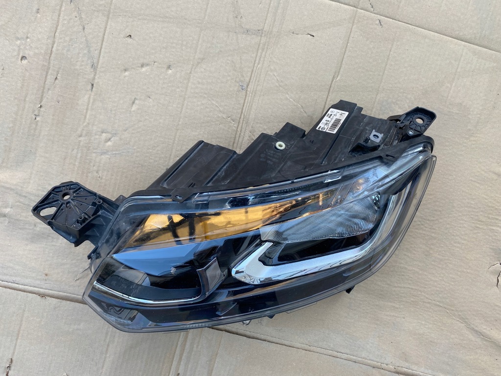 фото №2, Toyota proace city verso 18- лампа левая передняя