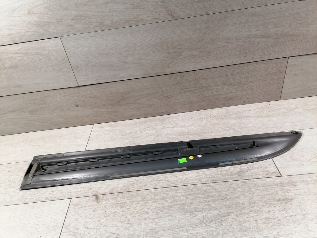 фото №6, Macan молдинг двері правий перед gts