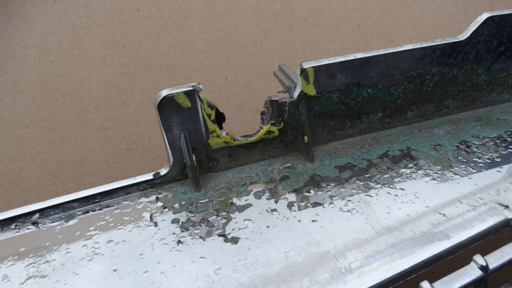 Решітка  решітка радіатора 25778367 cadillac escalade 3 06-14 Київ