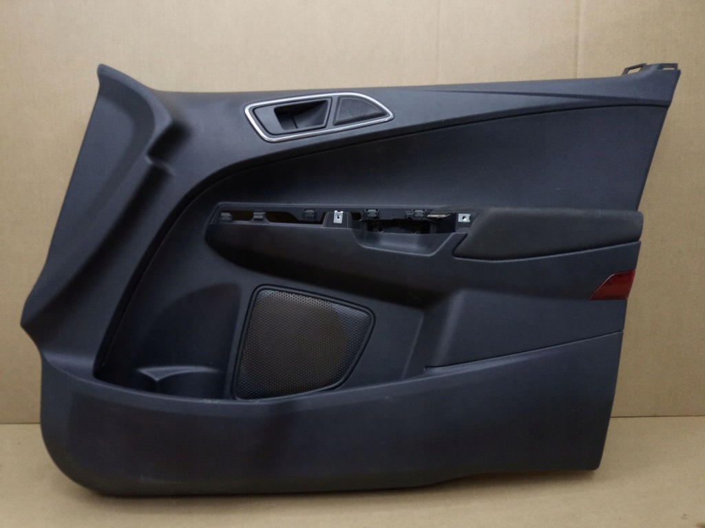 Купити Ford b-max 2014 обшивка двері правий перед