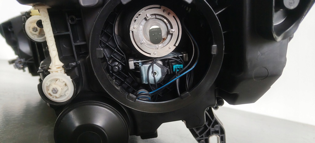 фото №11, Лампа перед ксенон led audi a6 c7 4g lift 15-18r europa 4g0941044f