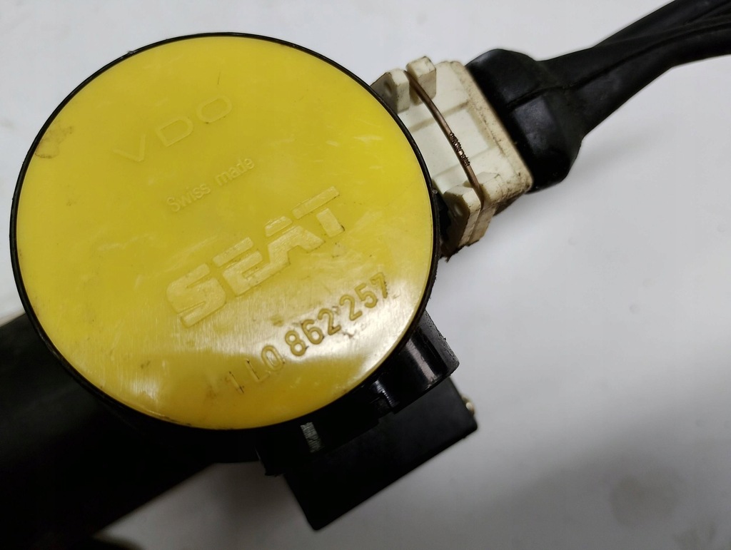фото №5, Seat помпа замка центрального 1l0862257 europa