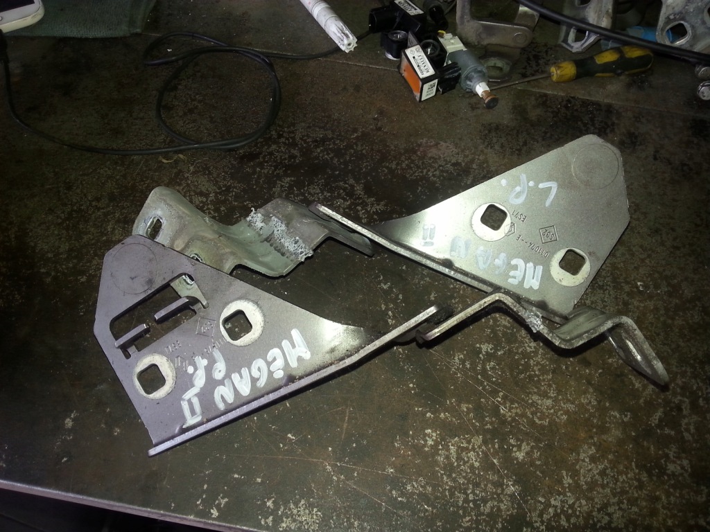 фото №2, Renault megane ii - петля капот лівий правий