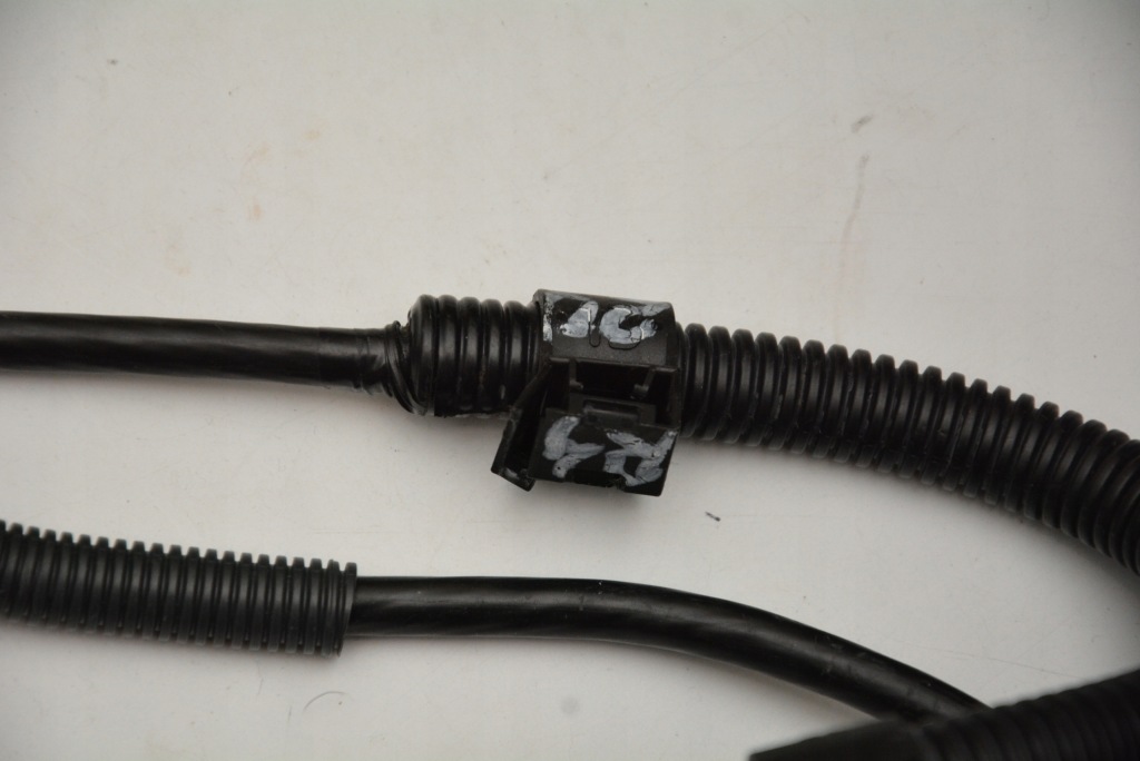 фото №4, Клемма минусовая аккумулятор rav4 v гибрид