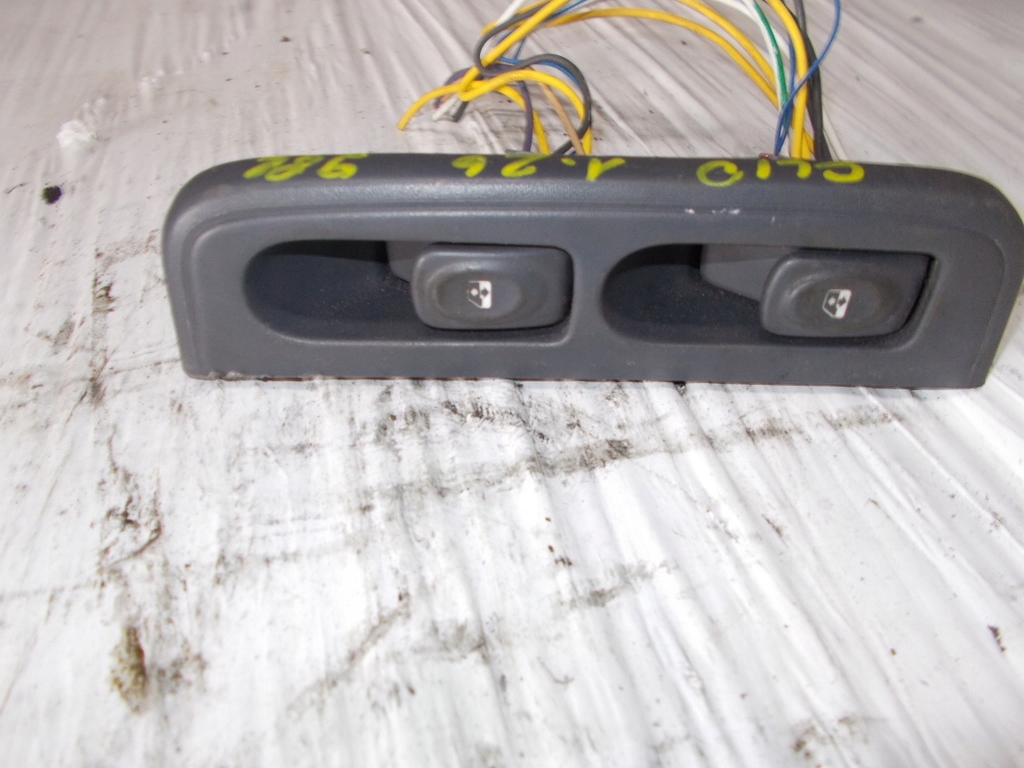 фото №1, Панель вікон renault clio 1.2b 98r