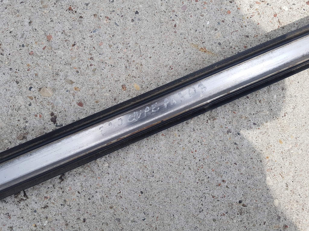 фото №6, Молдинг зовнішня двері права перед 1 953 930 bmw e30 coupe