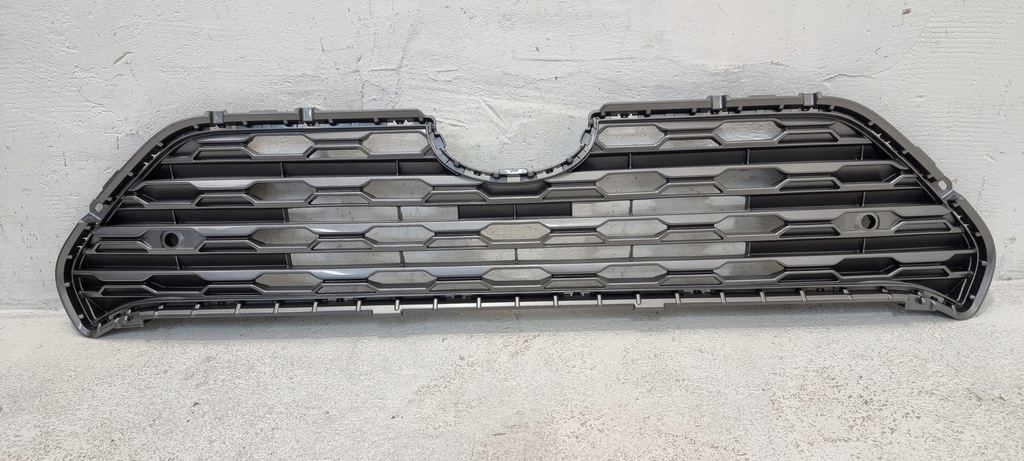 фото №1, Решётка средняя toyota rav4 v 19-