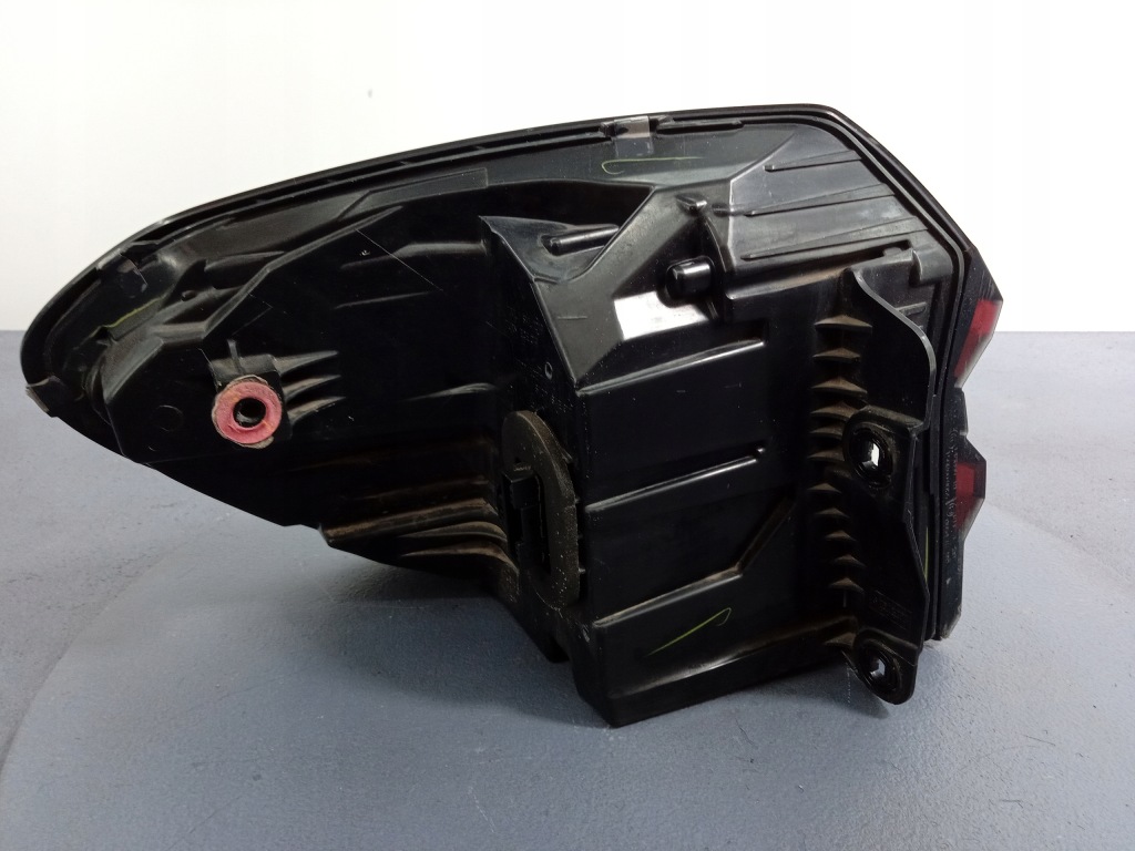 фото №5, Bmw x3 g01 lci лампа задня права ece eu 9463048