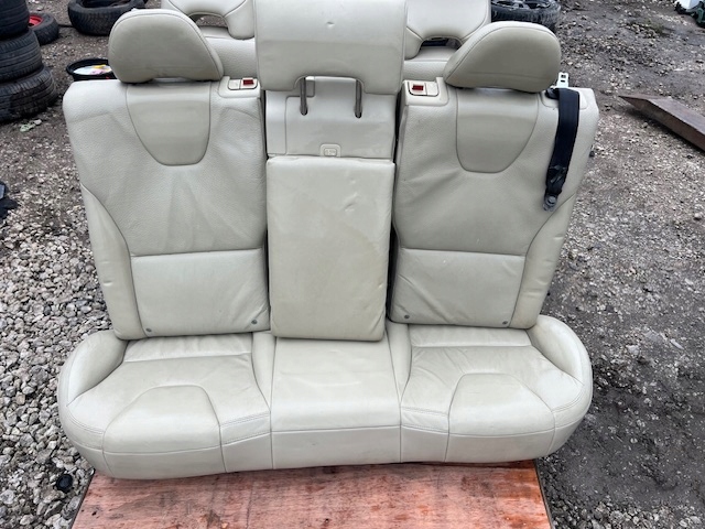 фото №14, Volvo xc60 сиденья заднее сиденье кожа