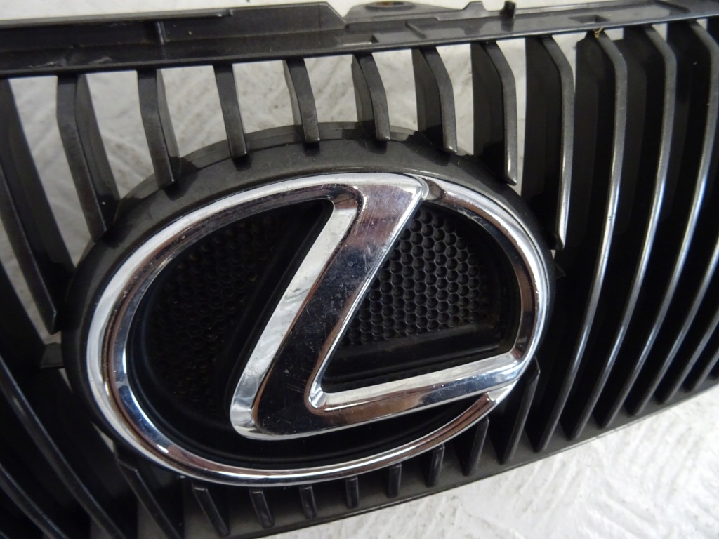 фото №3, Lexus is 220 решітка радіатора решітка радіатора бампера перед передня