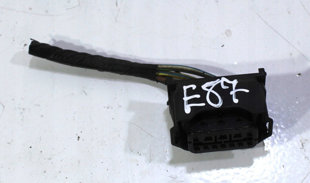 фото №1, Колодка штекер лампи bmw e87 6925638