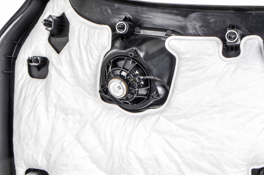 Обивка крышки багажника задний  динамики tesla model y 1536684-00-c с Разборки