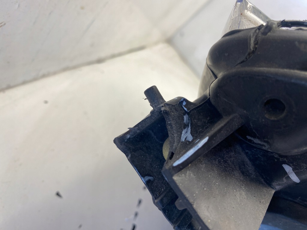 Tesla s фара левый перед ксенон led 6005910-00-c Недорого