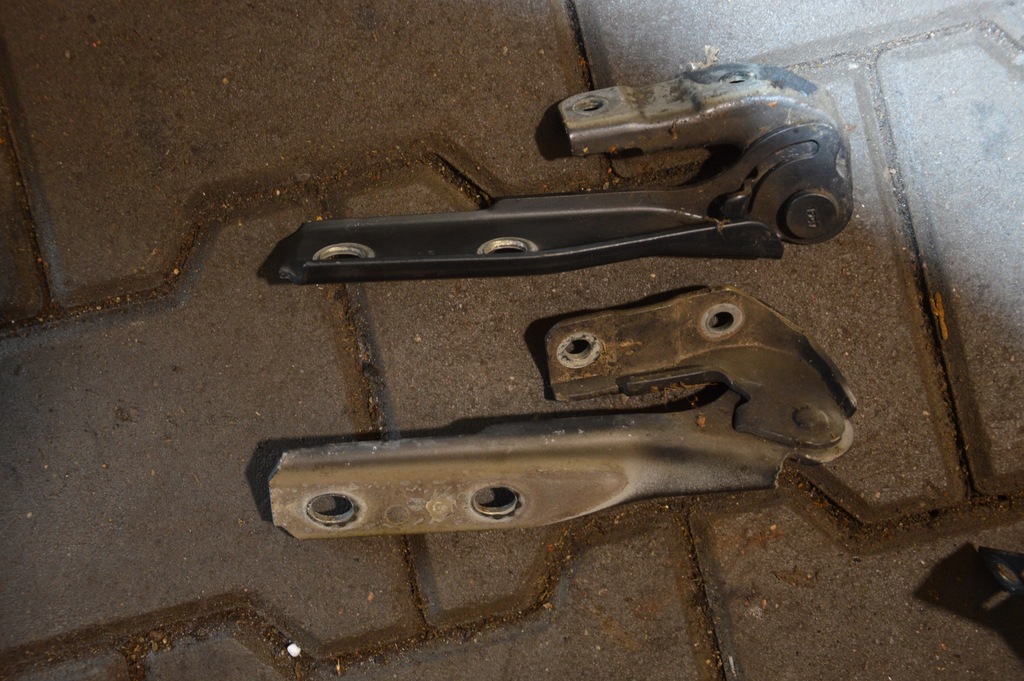 фото №1, Audi a3 8p петли капот l+p