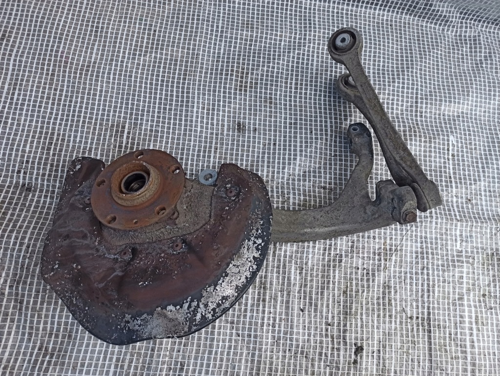 фото №1, Audi a6 c6 4f поворотный кулак правая перед рычаги 4f0258