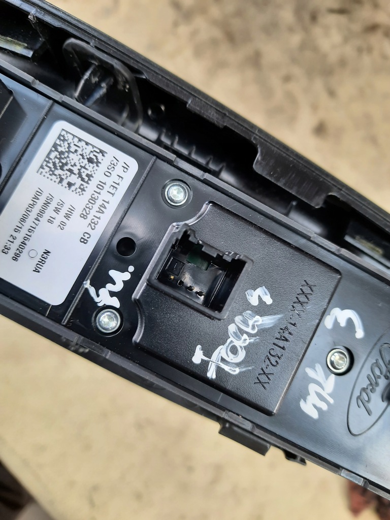 фото №7, Ford focus mk3 1.5tdci панель переключатель окон