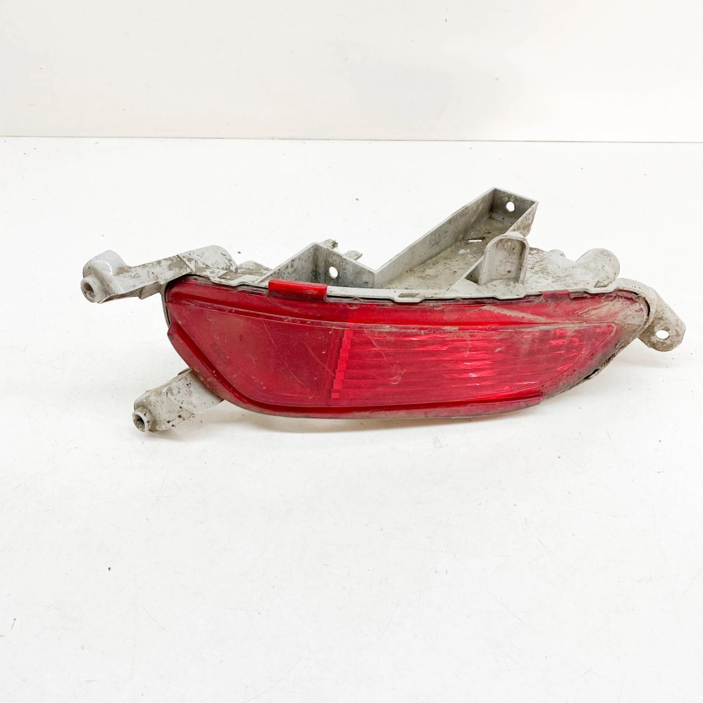 фото №1, Mazda cx-3 2016 правая сторона отражатель лампы задний