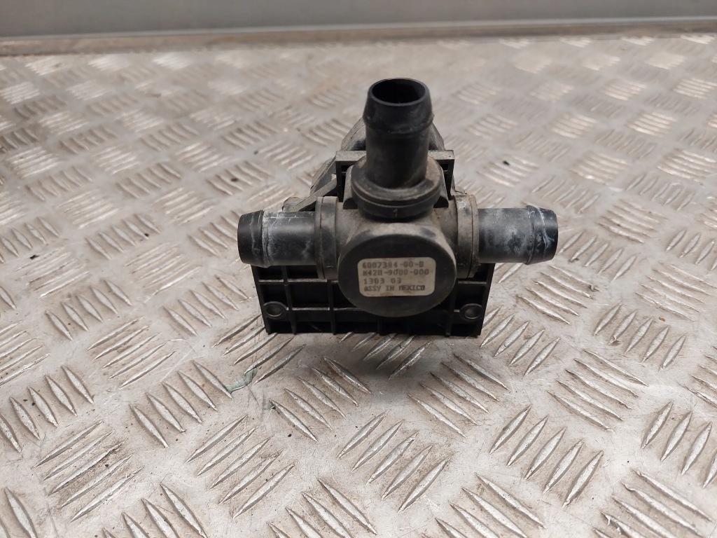 Tesla model s 600738400b насоса води Доставка