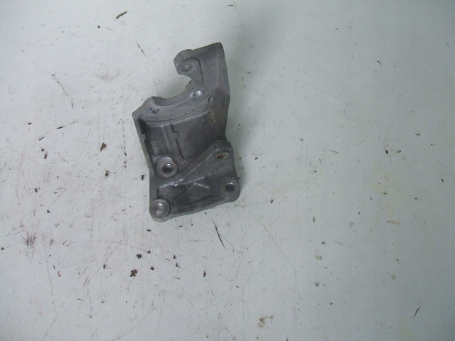 фото №1, Infiniti fx45 кронштейн двигателя кронштейн кронштейн насоса