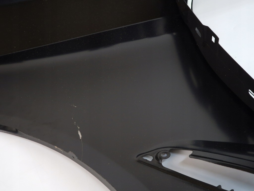 Новий крило bmw 5 g30 g31 17- 24 перед 1 po рестайлінг  алюміній правий передній в Україні