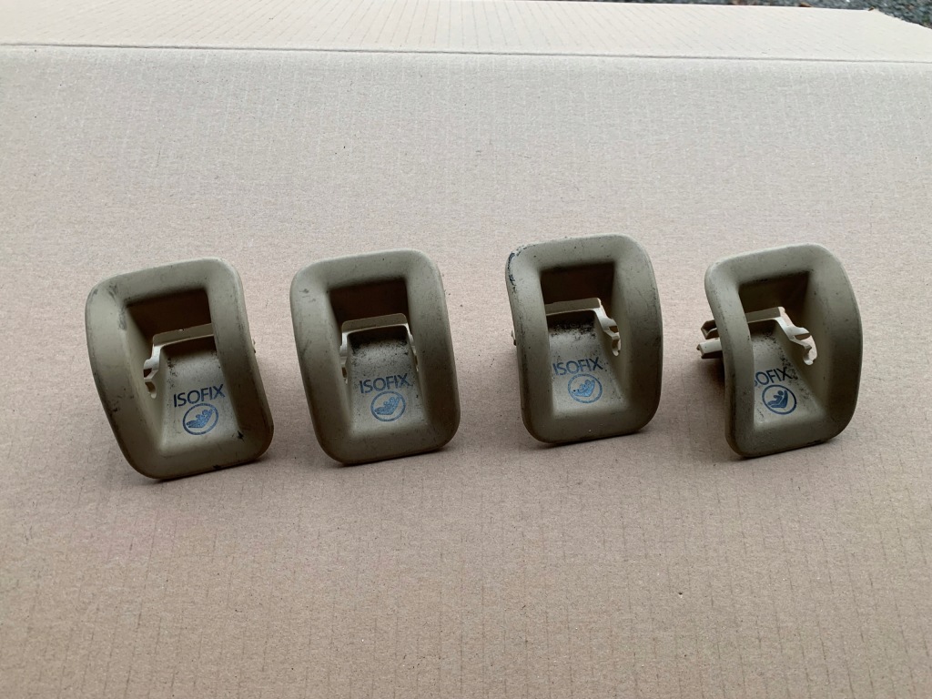 фото №1, Заглушка защита сиденье isofix audi a5 8t 8t0887233a оригинал ładna